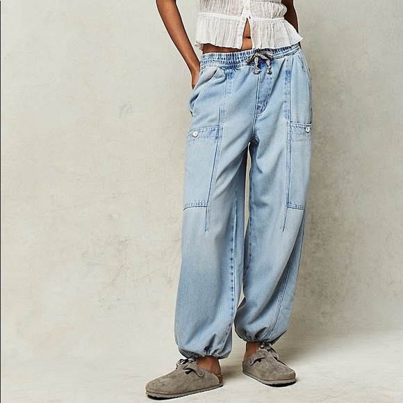 Free People Bright-Eyed Low-Slung Pull-On Jeans - Picture 2 of 5